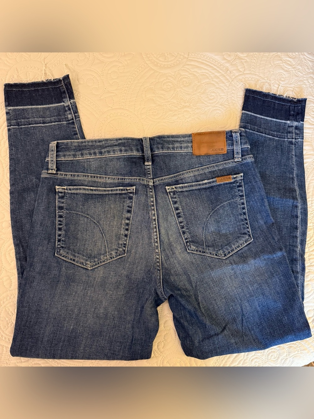 Joe’s The Icon Mid Rise Skinny Ankle Jeans 30